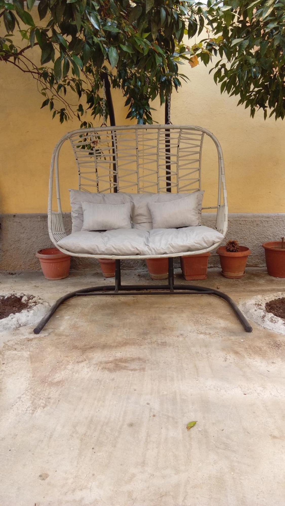 Mandarine Hostel Тирана Екстериор снимка